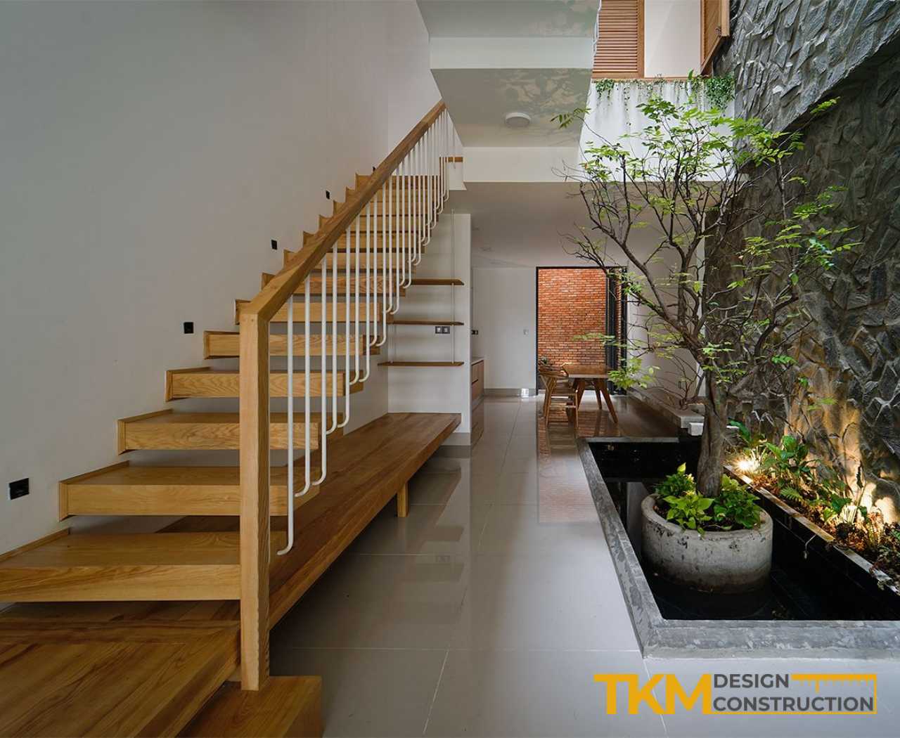 Giải pháp cầu thang thông minh trong một mẫu thiết kế nhà nhỏ Hà Nội